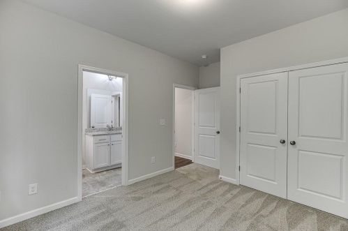 601 Lakeview Bnd Cir, Jefferson GA  30549-7061 exterior