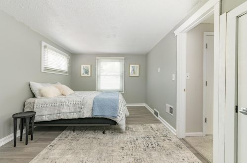 1462 Hazel St, Saint Paul MN  55119-4221 exterior