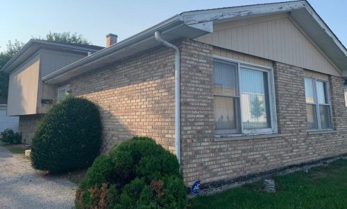 15134 Champlain Ave, Dolton, IL 60419-2676