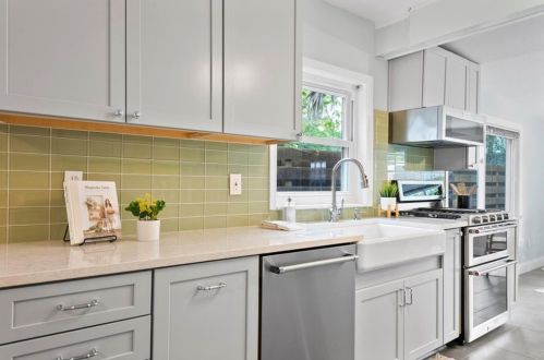 906 43rd St, Austin TX  78751-4405 exterior