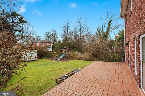 2700 Parker Ave, Silver Spring MD 20902-2645 exterior