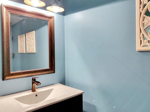 1182 Cape Cod Ln, Pingree Grove IL  60140-2000 exterior