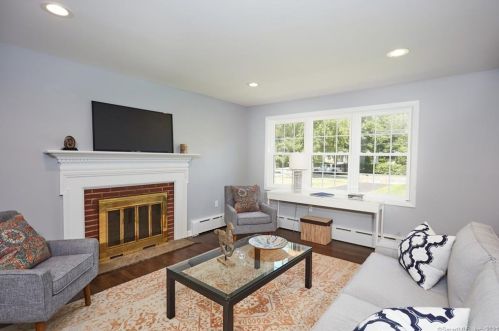31 France St, Norwalk CT  06851-3817 exterior