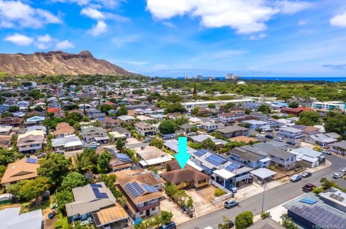 3121 Catherine St, Honolulu HI  96815-4147 exterior