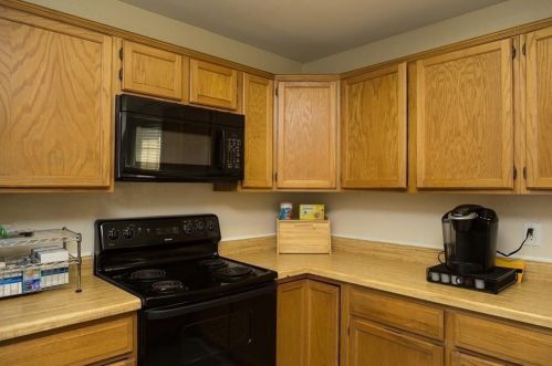 2105 Prairie Creek Trl, Garland TX  75040-4464 exterior