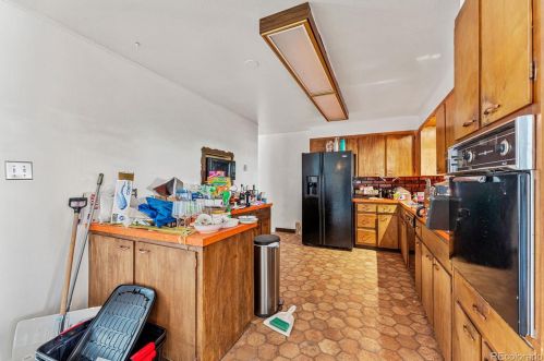 8345 Costilla Pl, Englewood CO 80112-1332 exterior