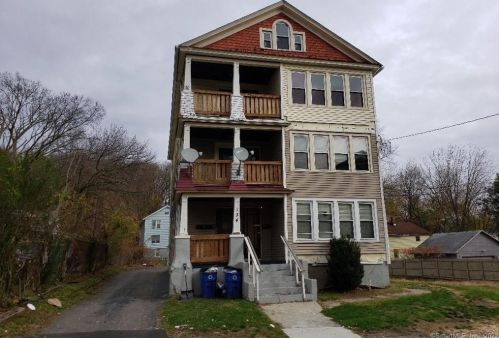 134 Pearl St, Waterbury, CT 06704-3347