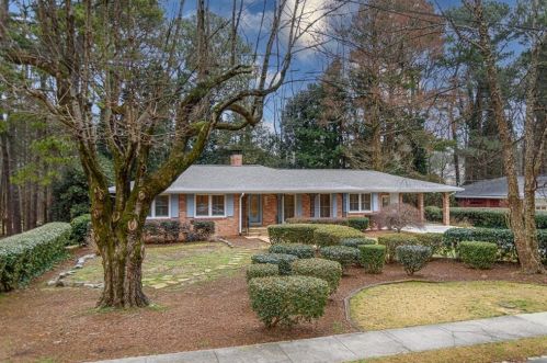 1543 Knob Hill Dr, Atlanta, GA 30329-3206