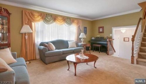 14 Crestmont Dr, Dover NJ  07801-1924 exterior