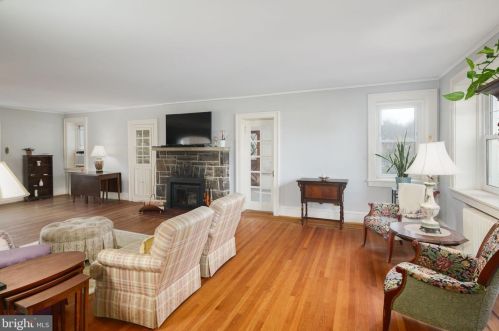 510 Kings Hwy, Haddonfield NJ 08033-2114 exterior