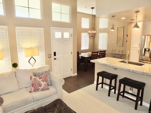 7871 Happy Dr, Huntington Beach, CA 92648-5665