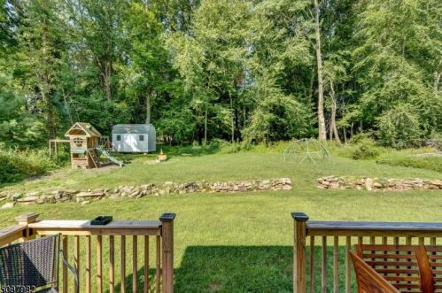 29 Lake Shore Dr, Dover NJ  07803-2942 exterior