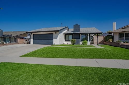 2675 Woodrow Ct, Simi Valley, CA 93065-1527