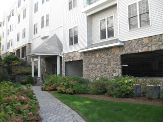 105 Richards Ave, Norwalk CT  06854-1691 exterior