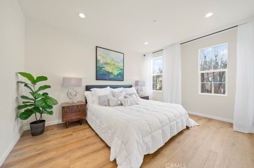 1906 Timberwood, Irvine CA  92620-0286 exterior