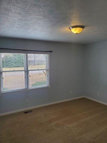 109 Chantilly Dr, Warner Robins GA  31088-6329 exterior