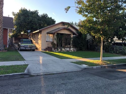 8113 Chestnut Ave, South Gate, CA 90280-2105