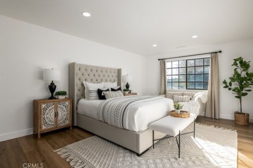 1232 Pleiades Dr, Vista CA  92084-6531 exterior