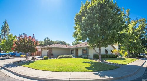 155 Aurora Way, Vacaville, CA 95688-2434
