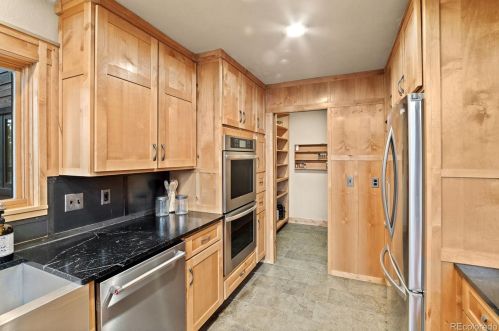 8257 Summit Dr, Morrison CO  80465-2431 exterior