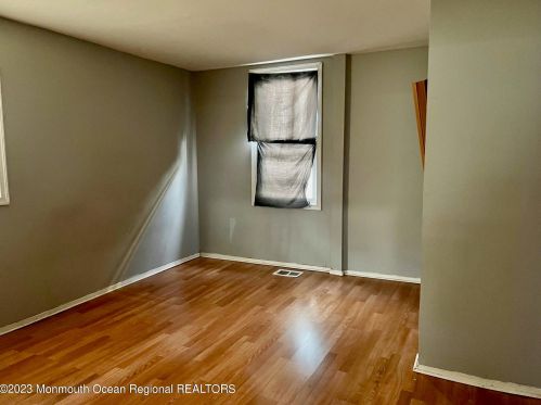 1255 Washington Ave, Tinton Falls NJ 07712-6346 exterior