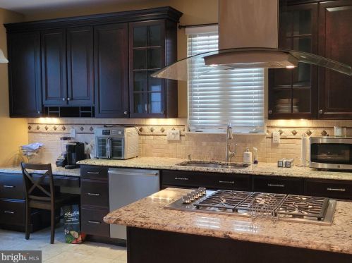 45 Spinnaker Dr, Mount Laurel NJ  08054-6107 exterior