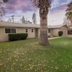 3011 Swift Ave, Fresno, CA 93722-4225