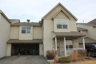 906 Ringenbach St, Chaska, MN 55318-2262