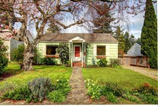 3616 Cloverdale St, Seattle, WA 98126-3622