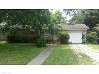 402 Mimosa Rd, Portsmouth, VA 23701-1005