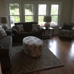 205 Huffman St, Naperville, IL 60540-4818