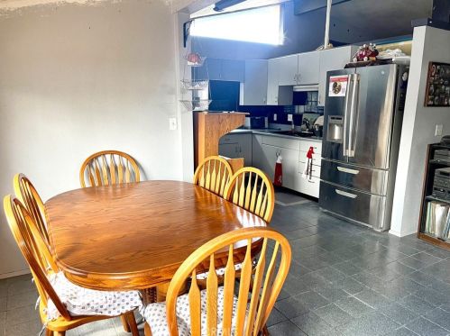 9931 Cris Ave, Anaheim CA  92804-5915 exterior