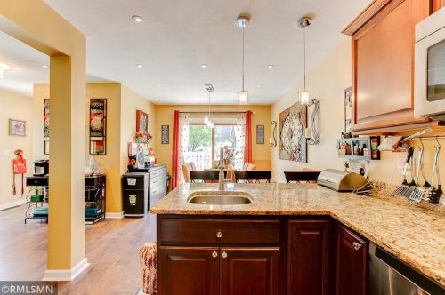 3422 Highlander Dr, Saint Paul MN  55122-1310 exterior