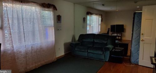 4211 Isbell St, Silver Spring MD 20906-4220 exterior