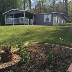 2093 Phelps Rd, Bedford, VA 24523-4788