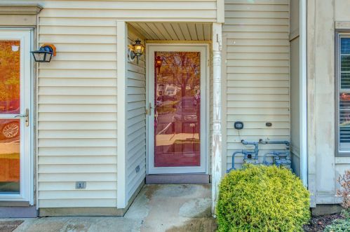 1 Ambrose Ln, Holmdel Village, NJ 07733-1070