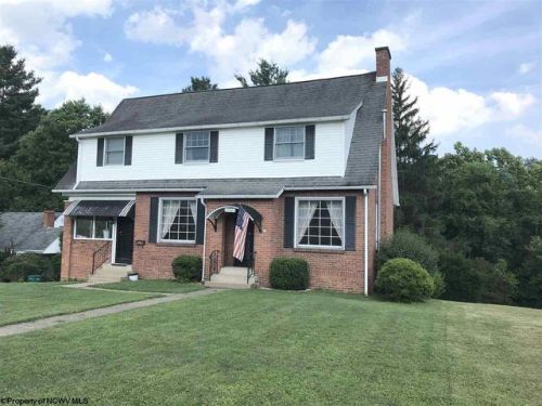 790 Verdun St, Clarksburg, WV 26301-4133