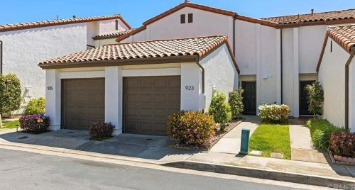 923 Fuchsia Ln, Carlsbad, CA 92011-3315