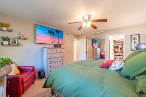 9 Cherry, Irvine CA  92612-2313 exterior