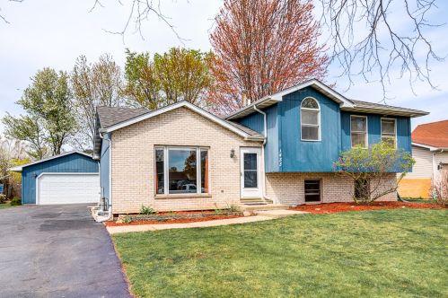 1433 Vintage Dr, Joliet, IL 60431-8419