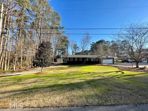 125 Kathy Ln, Carrollton, GA 30117-8346