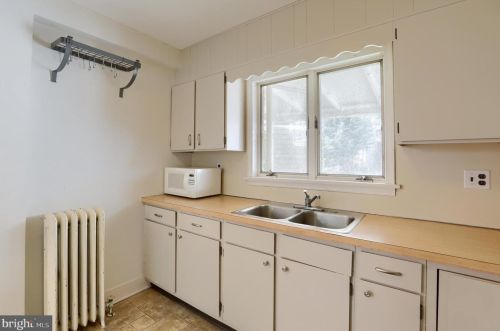 326 Mary St, Lancaster PA  17603-3331 exterior