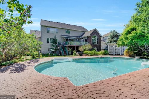 6145 Oxford Rd, Prior Lake, MN 55379-7086