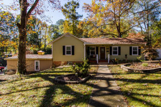 118 Urban Dr, Cary, NC 27511-3534