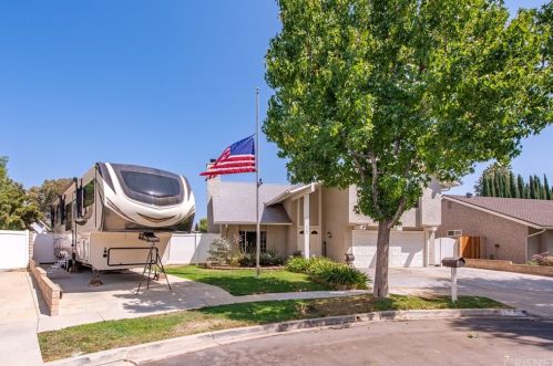 1762 Dulcie Ct, Simi Valley, CA 93063-4112
