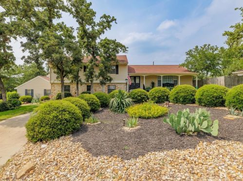 2100 Sager Rd, Rockdale, TX 76567-2054