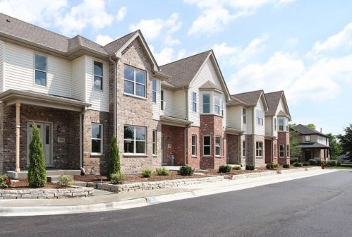 18706 Mill Creek Dr, Mokena, IL 60448-8411