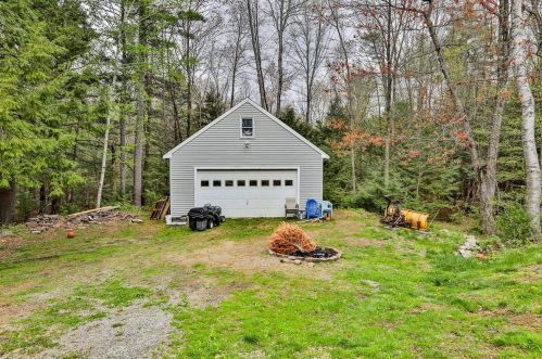 11 Merrill Ln, Fremont, NH 03044-3326