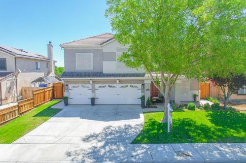 1746 Fir Dr, Los Banos CA 93635-5236 exterior