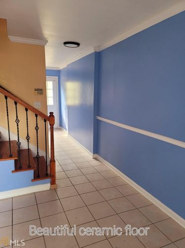 650 Garden Walk Dr, Stone Mountain, GA 30083-3541